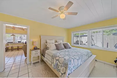 4859 Commonwealth Drive, Sarasota, FL 34242 - Photo 12