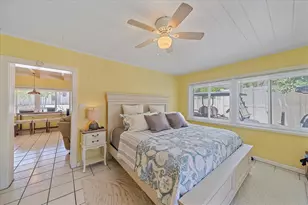 4859 Commonwealth Dr, Sarasota, FL 34242 - Photo 12