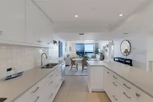 1055 Gulf of Mexico Dr, Longboat Key, FL 34228 - Photo 22