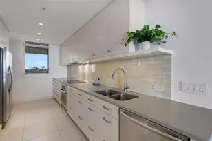 1055 Gulf of Mexico Dr, Longboat Key, FL 34228 - Photo 16