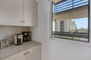 1055 Gulf of Mexico Dr, Longboat Key, FL 34228 - Photo 20