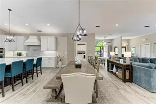 8416 Palm Lakes Ct, Sarasota, FL 34243 - Photo 18