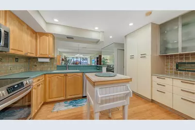 8897 Midnight Pass Road #105, Sarasota, FL 34242 - Photo 6