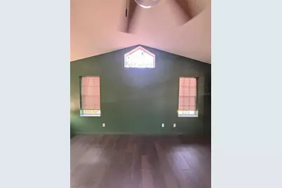 4964 44th Avenue N, Saint Petersburg, FL 33709 - Photo 8