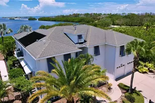 511 Seaview Dr, Tarpon Springs, FL 34689 - Photo 58