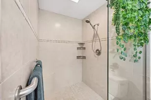 6271 Timberlake Dr, Sarasota, FL 34243 - Photo 20