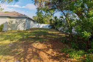 2408 51st Blvd E, Bradenton, FL 34208 - Photo 46