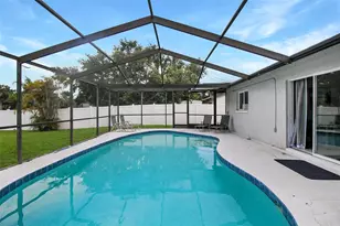 7036 13th St E, Sarasota, FL 34243 - Photo 34