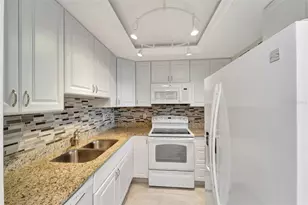 5855 Midnight Pass Rd, Sarasota, FL 34242 - Photo 20