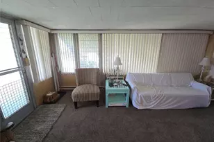 707 49th Ave Dr W, Bradenton, FL 34207 - Photo 8