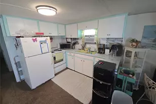 707 49th Ave Dr W, Bradenton, FL 34207 - Photo 18