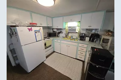 707 49th Avenue Dr W, Bradenton, FL 34207 - Photo 6