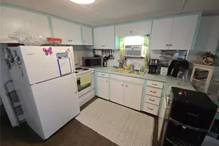 707 49th Ave Dr W, Bradenton, FL 34207 - Photo 6