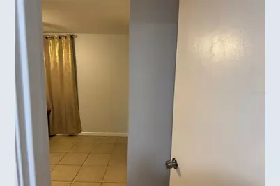 544 Briarwood Road, Venice, FL 34293 - Photo 6