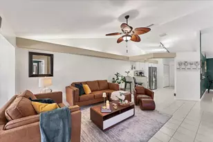 5323 Kelly Dr, Sarasota, FL 34233 - Photo 12