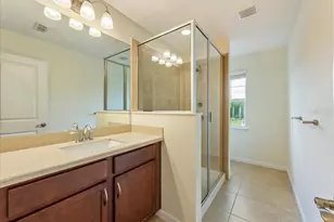 11934 Meadowgate Pl, Lakewood Ranch, FL 34211 - Photo 32