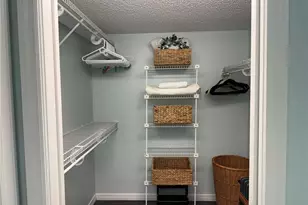 5700 Sheffield Greene Cir, Sarasota, FL 34235 - Photo 14