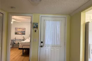 5700 Sheffield Greene Cir, Sarasota, FL 34235 - Photo 4