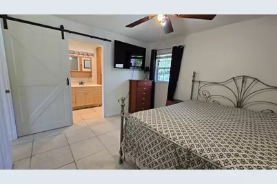 3952 Berkshire Drive, Sarasota, FL 34241 - Photo 12