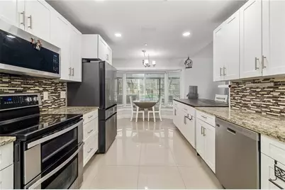 4007 Hudson Lane, Tampa, FL 33618 - Photo 30