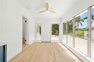 2002 Virginia Dr, Bradenton, FL 34205 - Photo 16