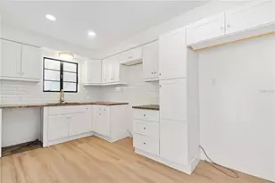 2002 Virginia Dr, Bradenton, FL 34205 - Photo 12