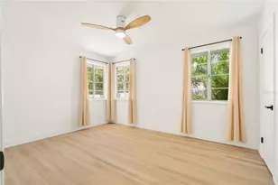 2002 Virginia Dr, Bradenton, FL 34205 - Photo 8