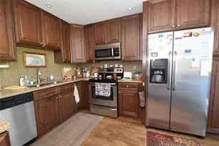 1627 Brookhouse Dr, Sarasota, FL 34231 - Photo 2