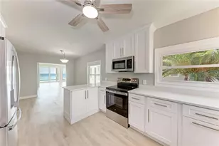 893 N Shore Dr, Anna Maria, FL 34216 - Photo 18