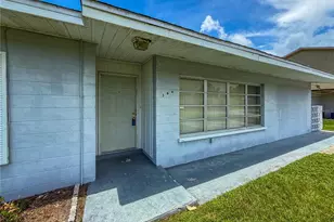 344 51st St Ct W, Palmetto, FL 34221 - Photo 4