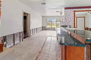 344 51st St Ct W, Palmetto, FL 34221 - Photo 8