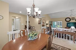 4239 Carriage Dr, Sarasota, FL 34241 - Photo 6