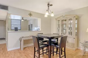 427 Palm Tree Dr, Bradenton, FL 34210 - Photo 10