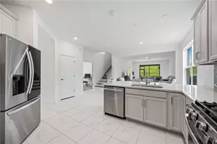 5430 Summit Gln, Bradenton, FL 34203 - Photo 8