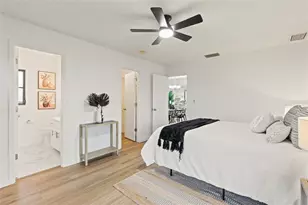 4004 Hidden River Ln, Sarasota, FL 34240 - Photo 14