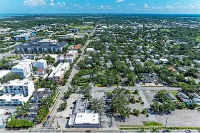 516 Howard Court, Sarasota, FL 34236 - Photo 2