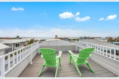 112 11th Street S, Bradenton Beach, FL 34217 - Photo 6