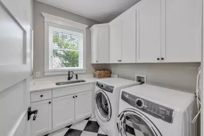 112 11th Street S, Bradenton Beach, FL 34217 - Photo 26