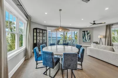 112 11th Street S, Bradenton Beach, FL 34217 - Photo 18