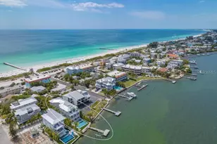 112 11th St S, Bradenton Beach, FL 34217 - Photo 2