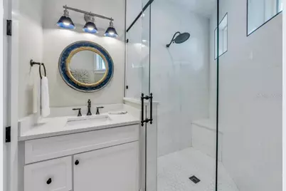 112 11th Street S, Bradenton Beach, FL 34217 - Photo 44