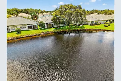 5633 E Long Common Court #20, Sarasota, FL 34235 - Photo 2