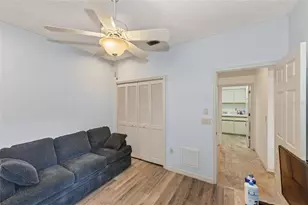 5633 E Long Common Ct, Sarasota, FL 34235 - Photo 14
