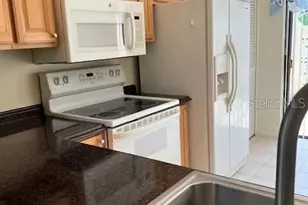 3188 Windrush Bourne, Sarasota, FL 34235 - Photo 4