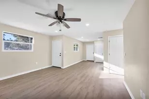 3058 Palmadelia Ave, Sarasota, FL 34234 - Photo 4