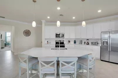 10042 Crooked Creek Drive #203, Venice, FL 34293 - Photo 8