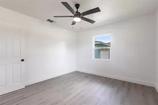 6119 19th Ave N, Saint Petersburg, FL 33710 - Photo 16