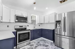 3938 Vana Dr, Sarasota, FL 34241 - Photo 4