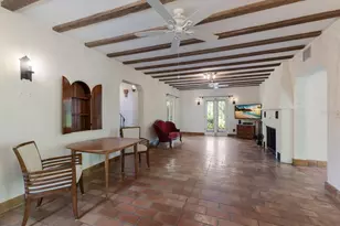 457 Woodland Dr, Sarasota, FL 34234 - Photo 10