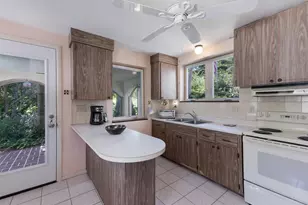 457 Woodland Dr, Sarasota, FL 34234 - Photo 32